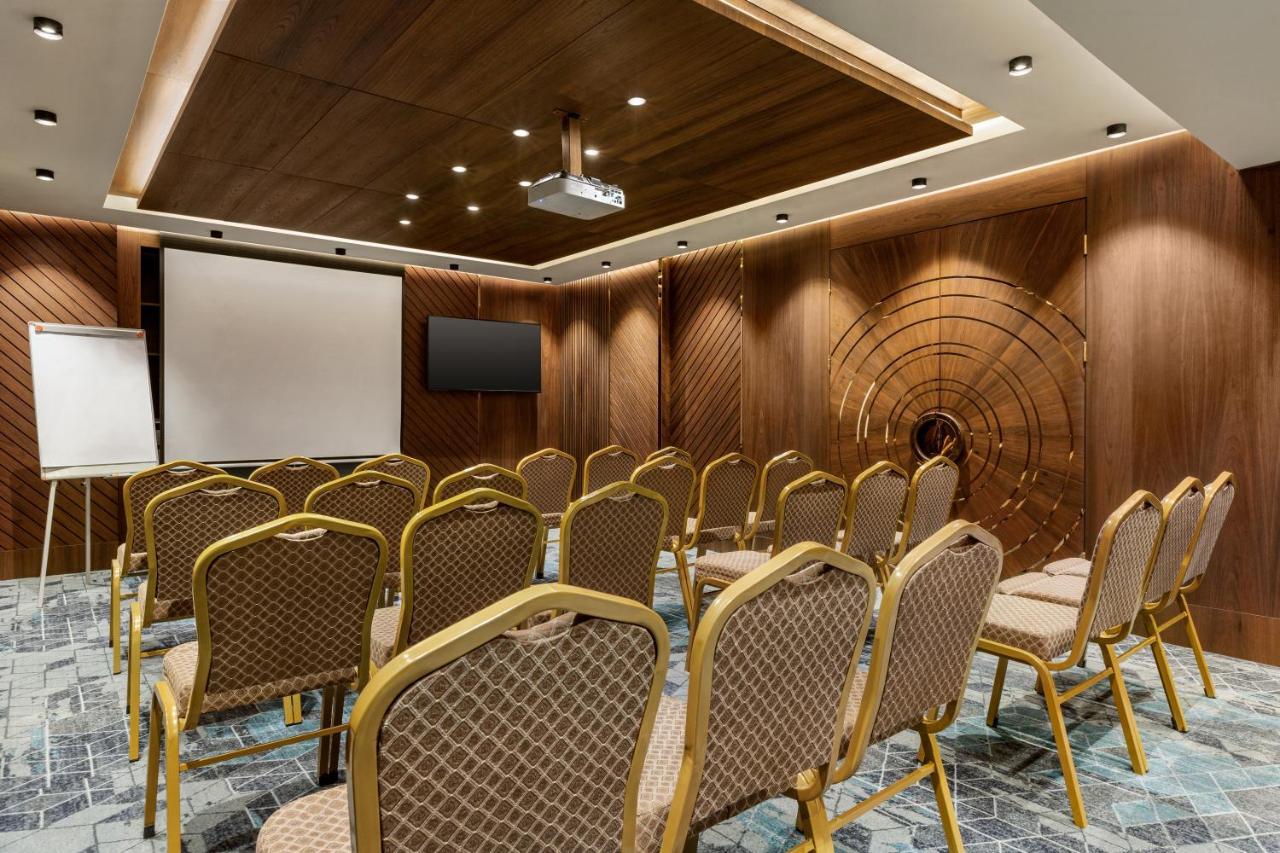فندق Ramada By Wyndham Istanbul Umraniye المظهر الخارجي الصورة