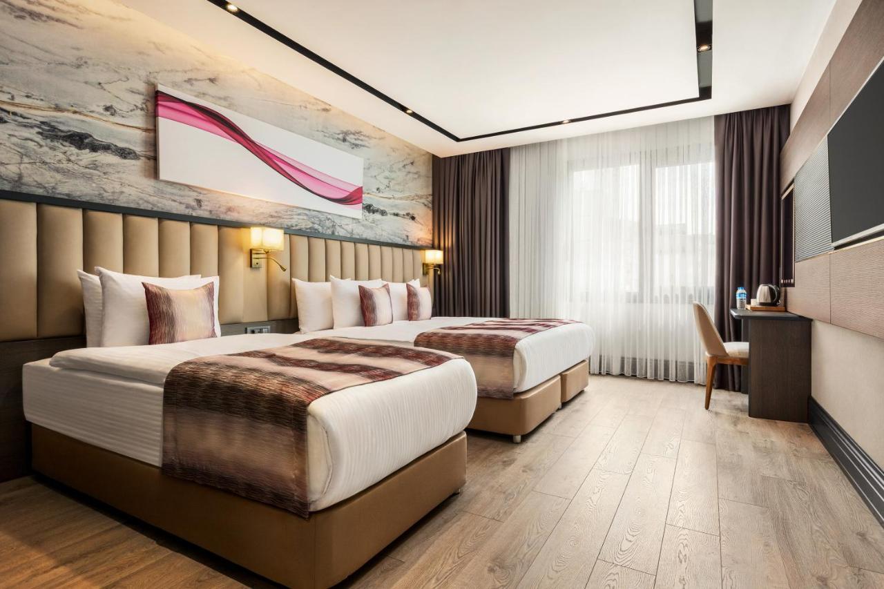 فندق Ramada By Wyndham Istanbul Umraniye المظهر الخارجي الصورة