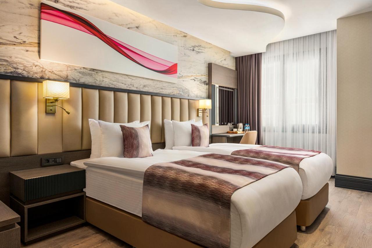 فندق Ramada By Wyndham Istanbul Umraniye المظهر الخارجي الصورة