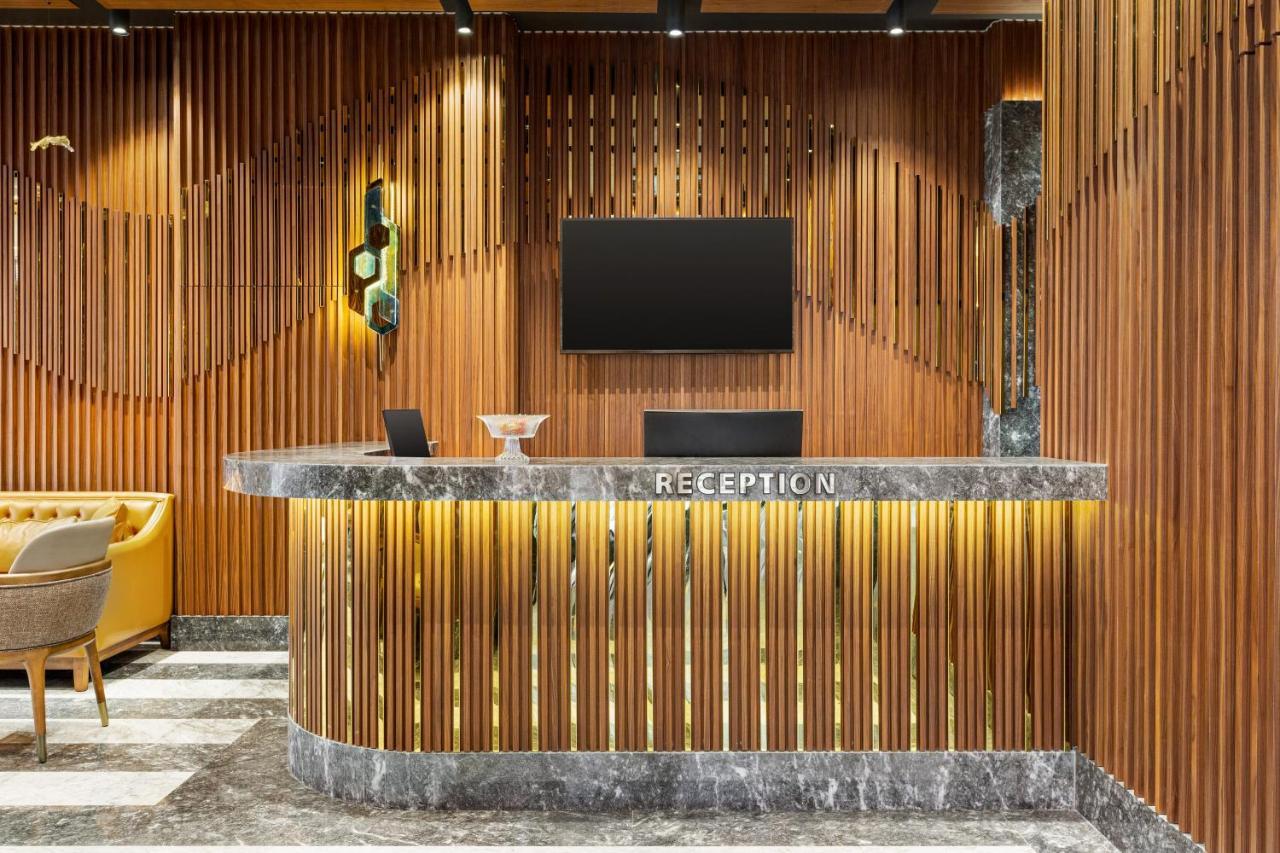فندق Ramada By Wyndham Istanbul Umraniye المظهر الخارجي الصورة